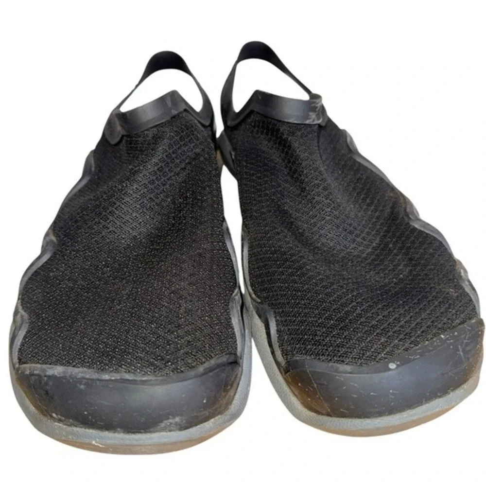 Crocs Swiftwater Mesh Wave Mens Size 13 Pre-Owned Sandals Black Grey Water Shoes